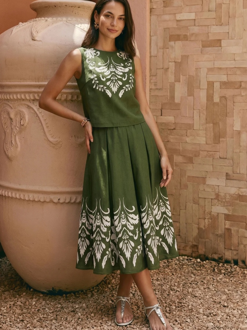 Commense Printed Sleeveless Top & Midi Skirt Set Size Medium NWT